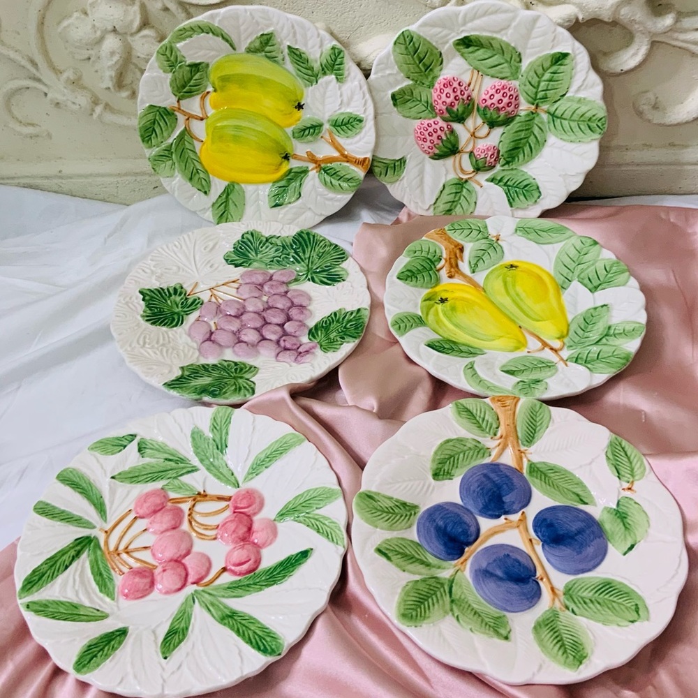 VINTAGE Fruit du Jour Salad Plates by Shafford